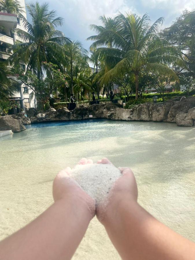 Grand Tropic Hotel
